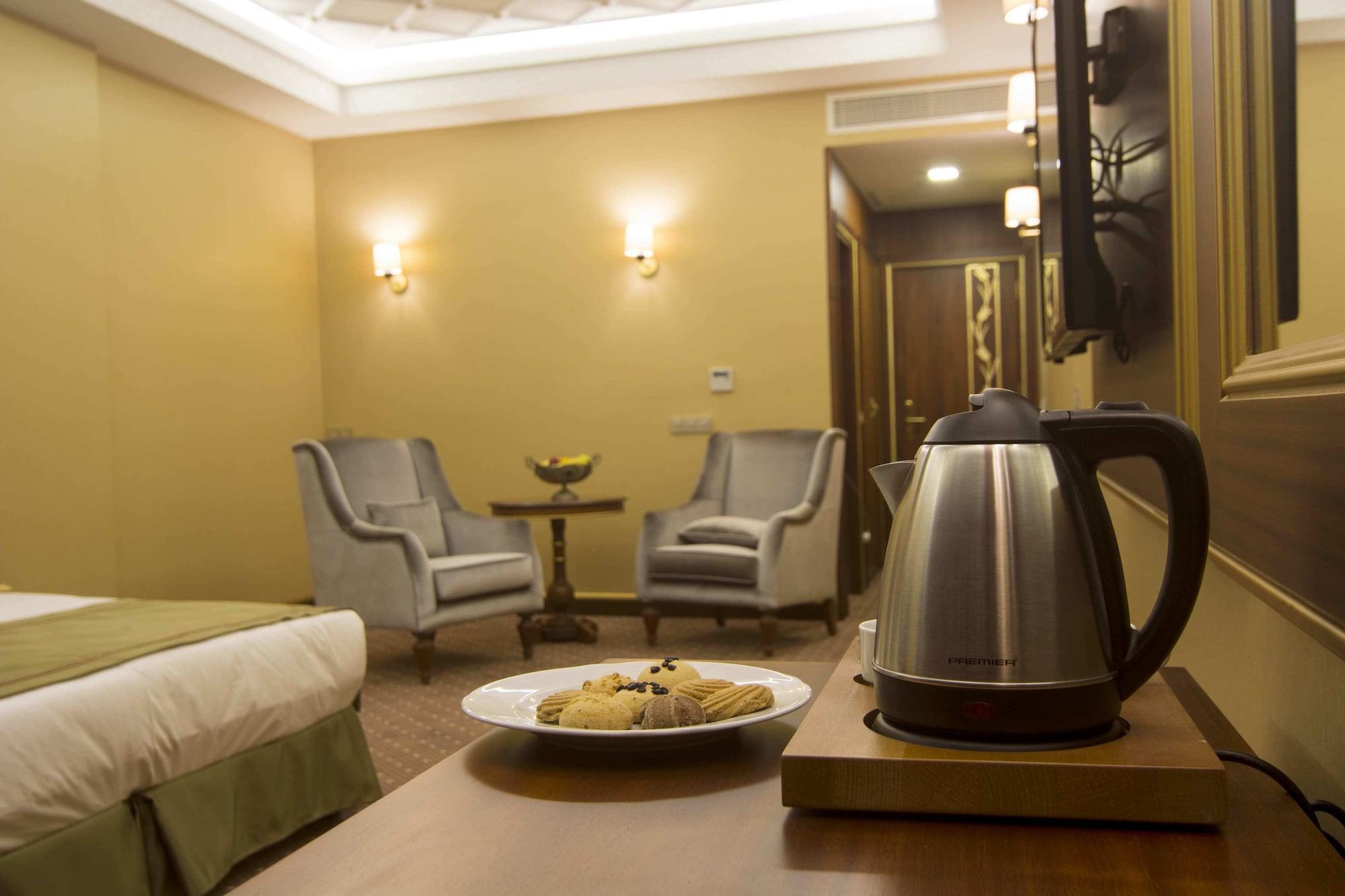 Mb Deluxe Hotel Istanbul Ngoại thất bức ảnh
