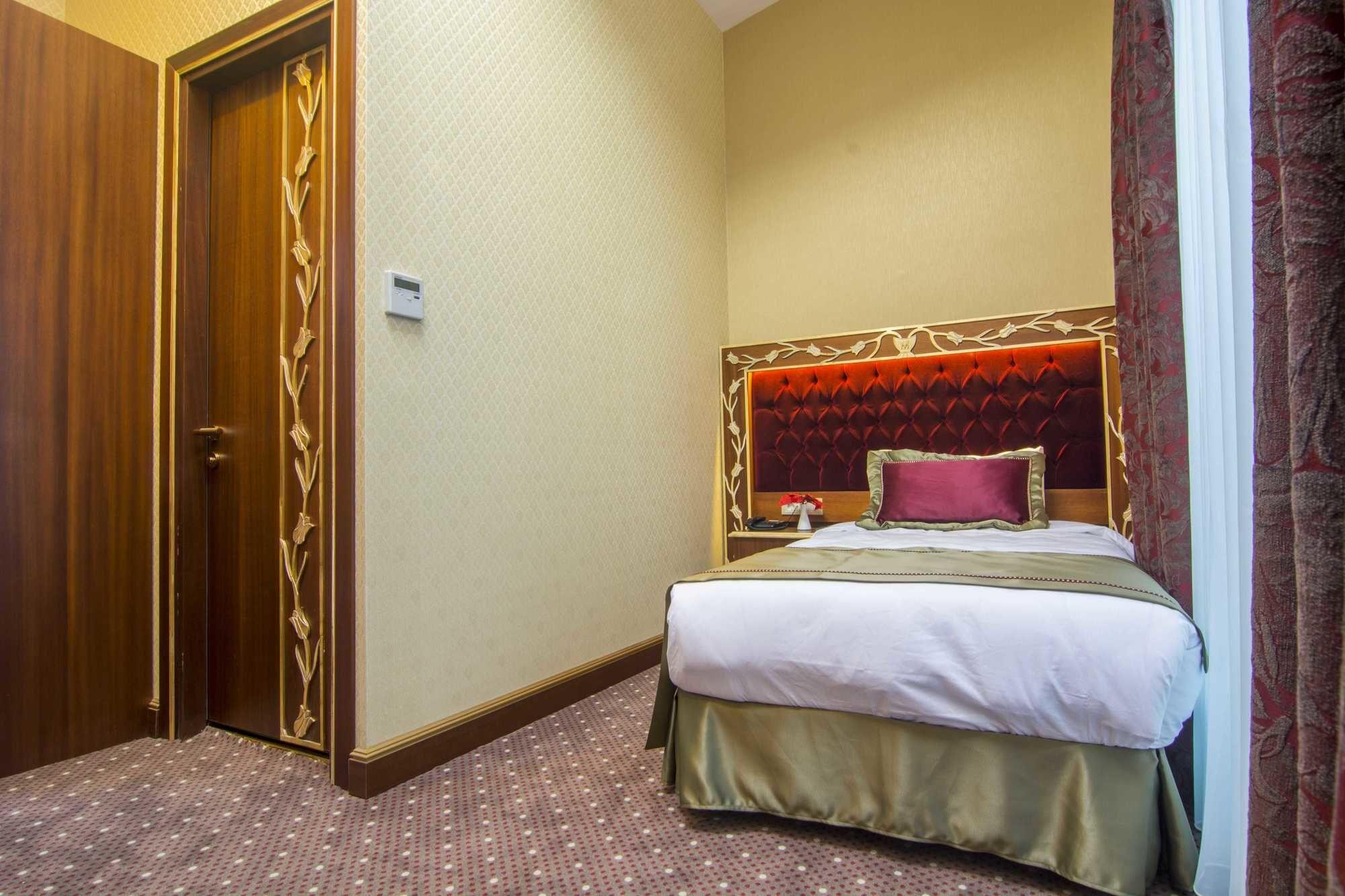 Mb Deluxe Hotel Istanbul Ngoại thất bức ảnh